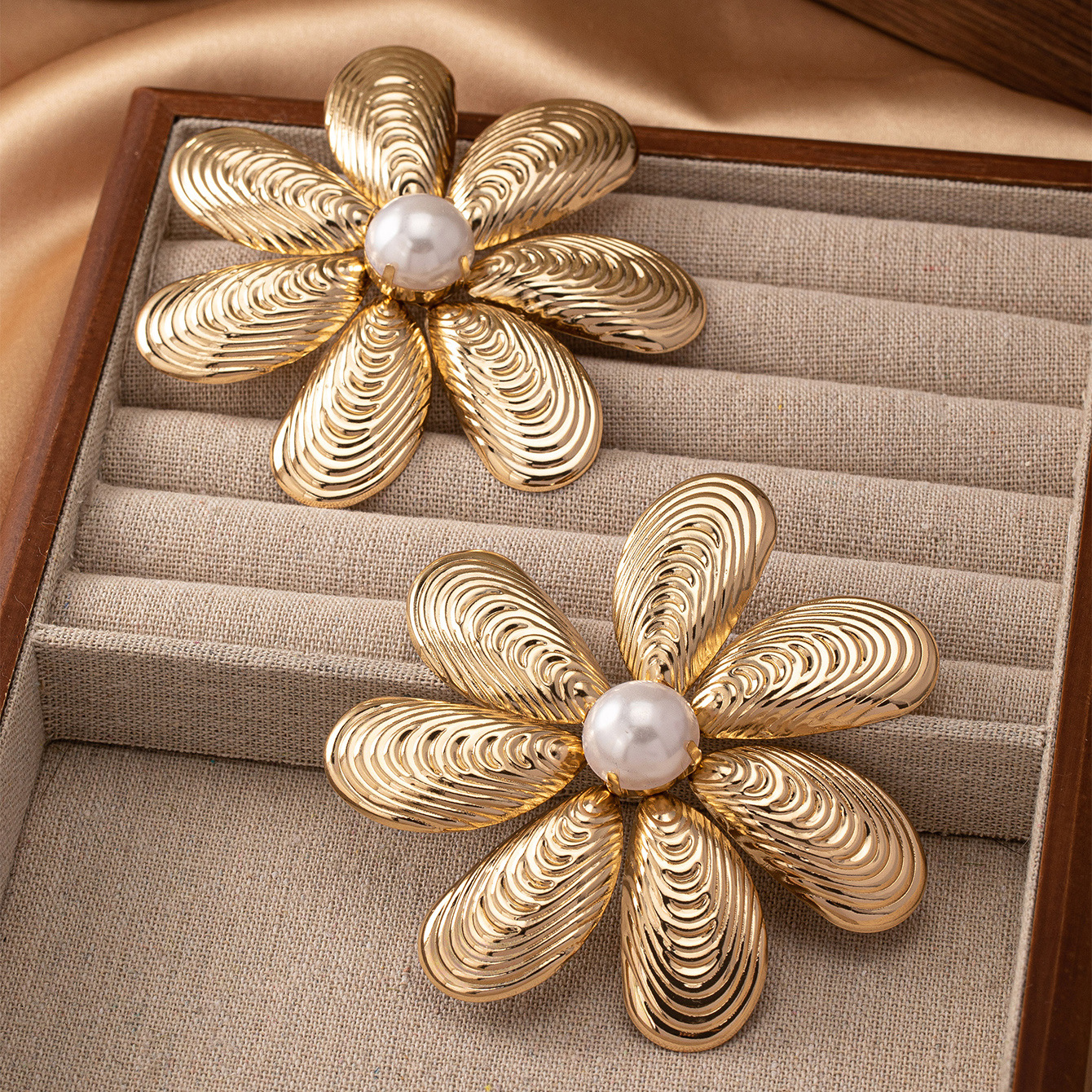 Large Metal Flower Earrings fo - огляд і ціна Women'S Accessories Jewelry Sale
