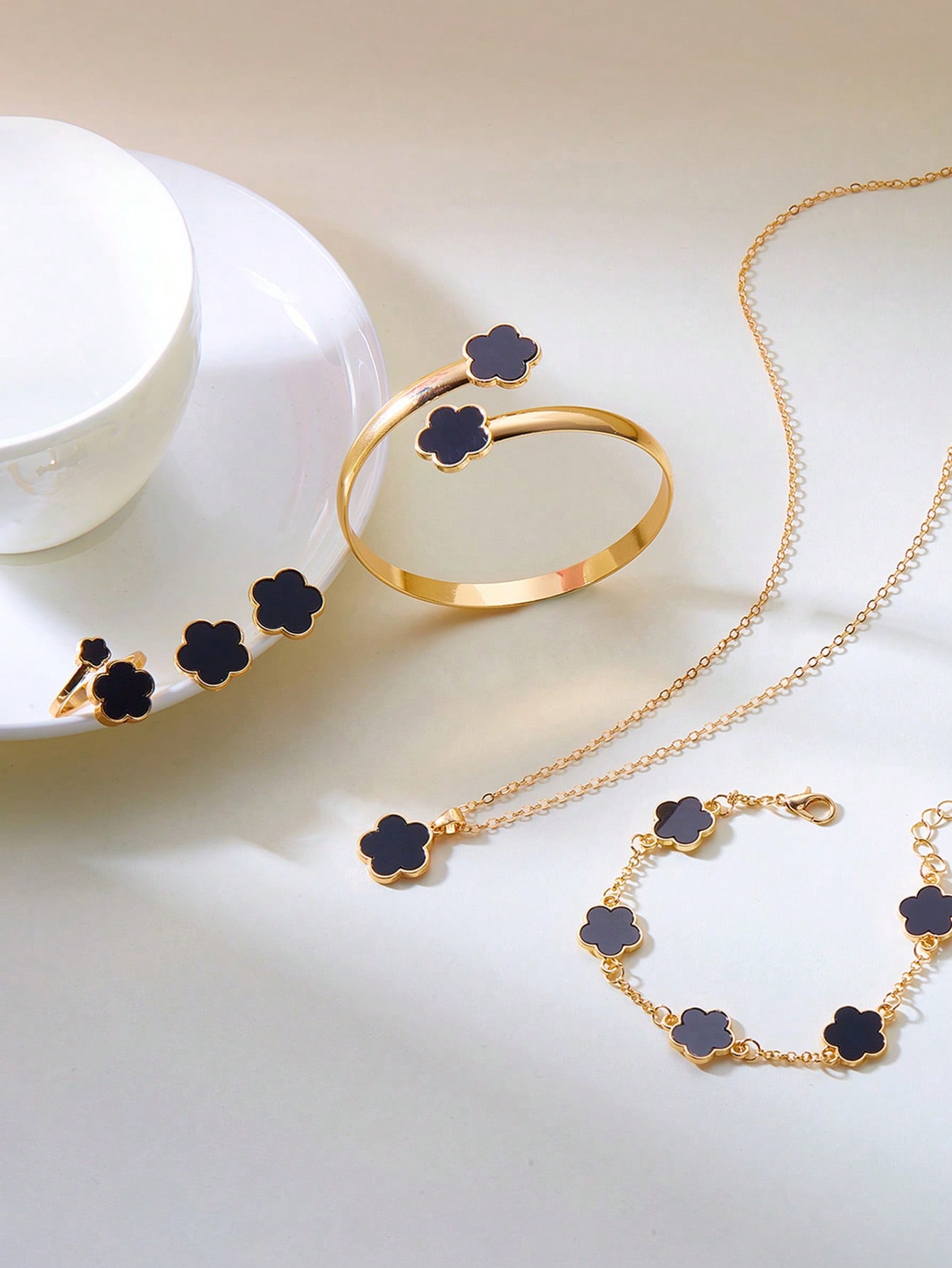 6Pcs Minimalist Four Leaf Clov - огляд і ціна Women Accessories Combo Gift