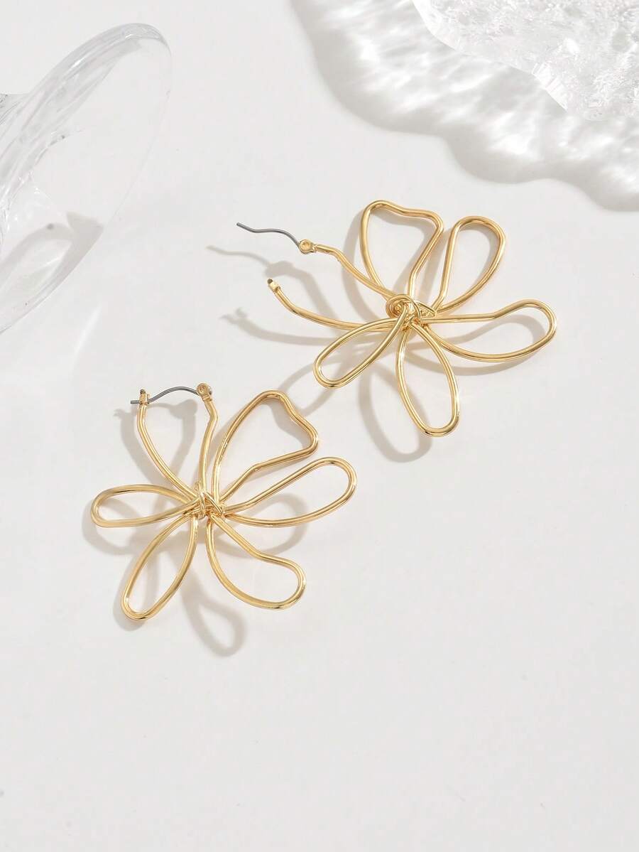 Gold Wireframe Floral Earrings - огляд і ціна Women Accessories Earrings