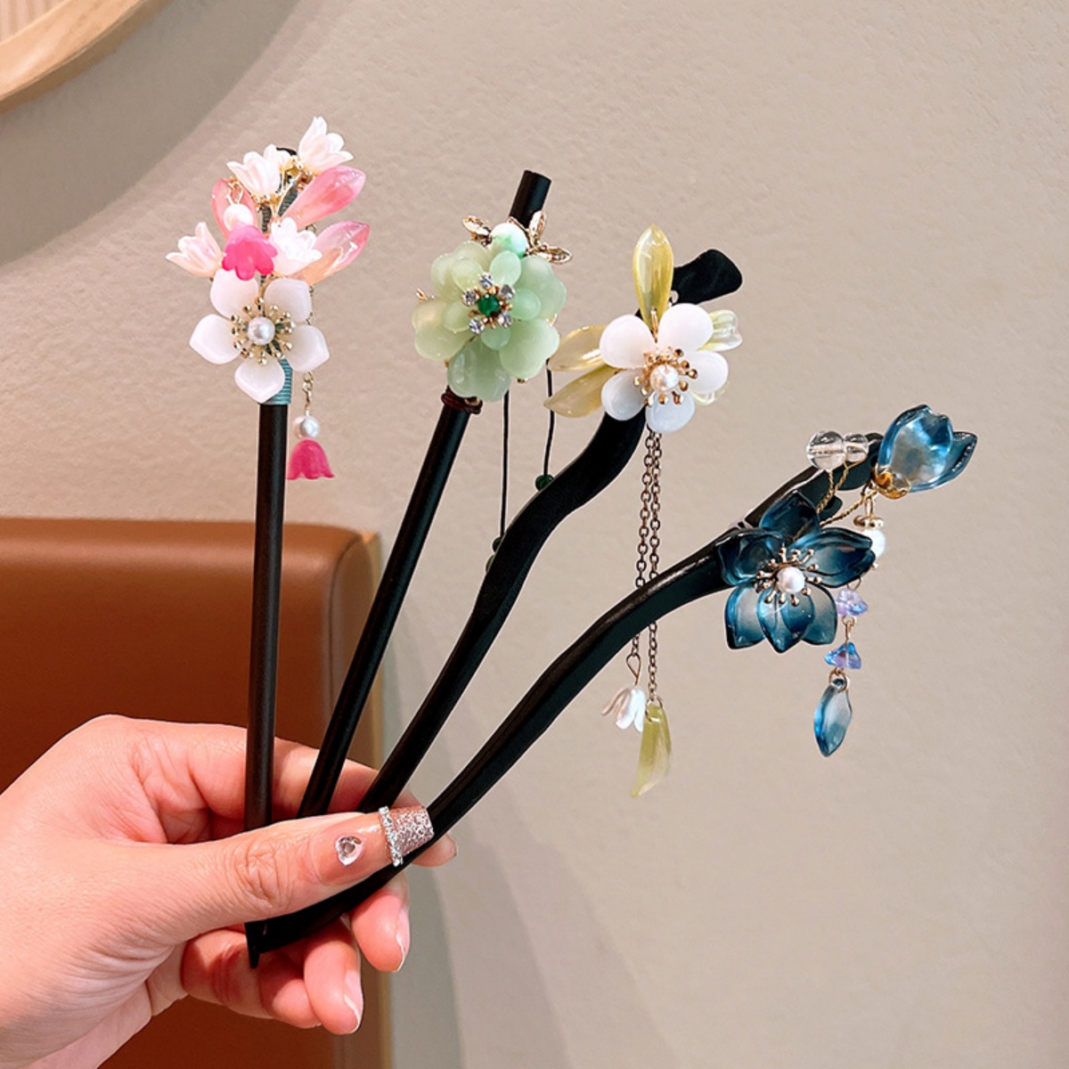 Exquisite Flower Tassel Wooden - огляд і ціна Women Accessories For Hand