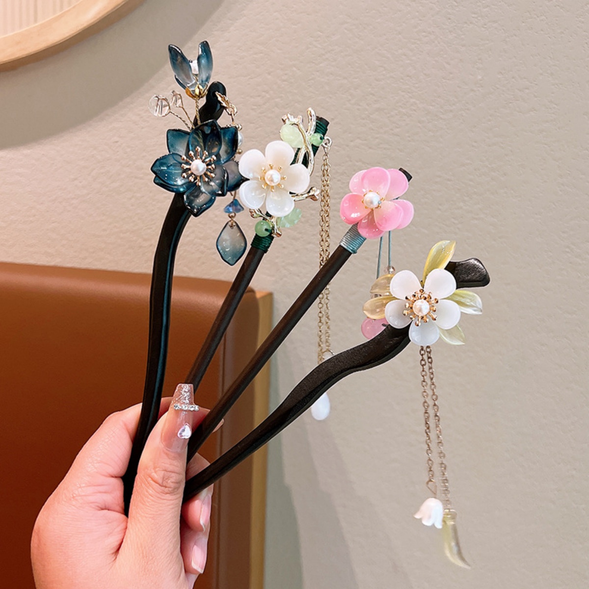 Exquisite Flower Tassel Wooden - огляд і ціна Women Accessories For Hand